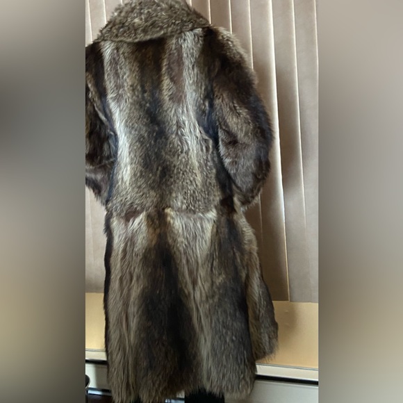 Real fur coat - Frank’s fur Montreal, QC - Picture 9 of 9